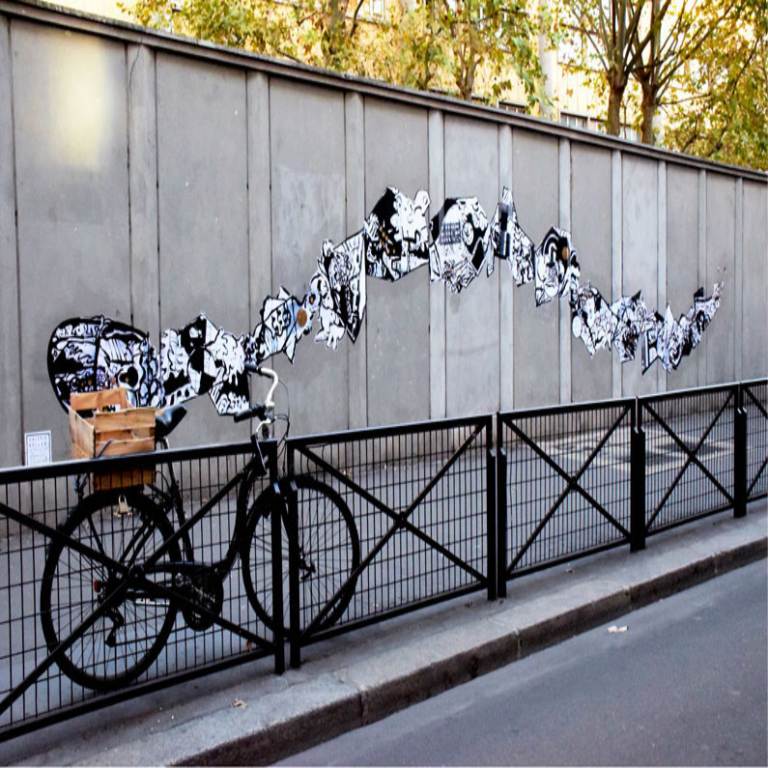 ©Gersende Crépel, Guirlande, installation urbaine, Festival Bastille Quartier Libre, Paris